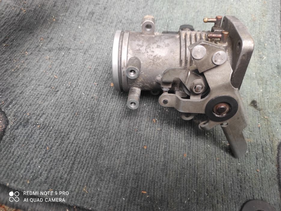 Дроселова клапа БМВ е36