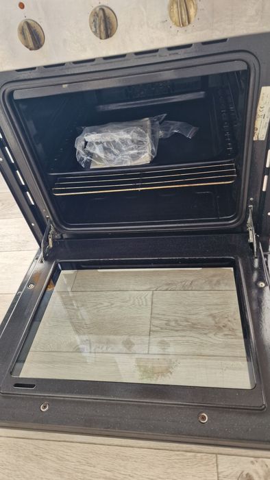 Встраиваемый духовой шкаф