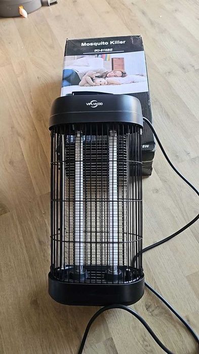 VIFLYKOO UV лампа против насекоми 18 W с UV резервна крушка