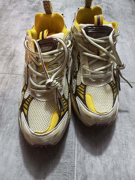 Adidasi OFF-WHITE Be Right Back