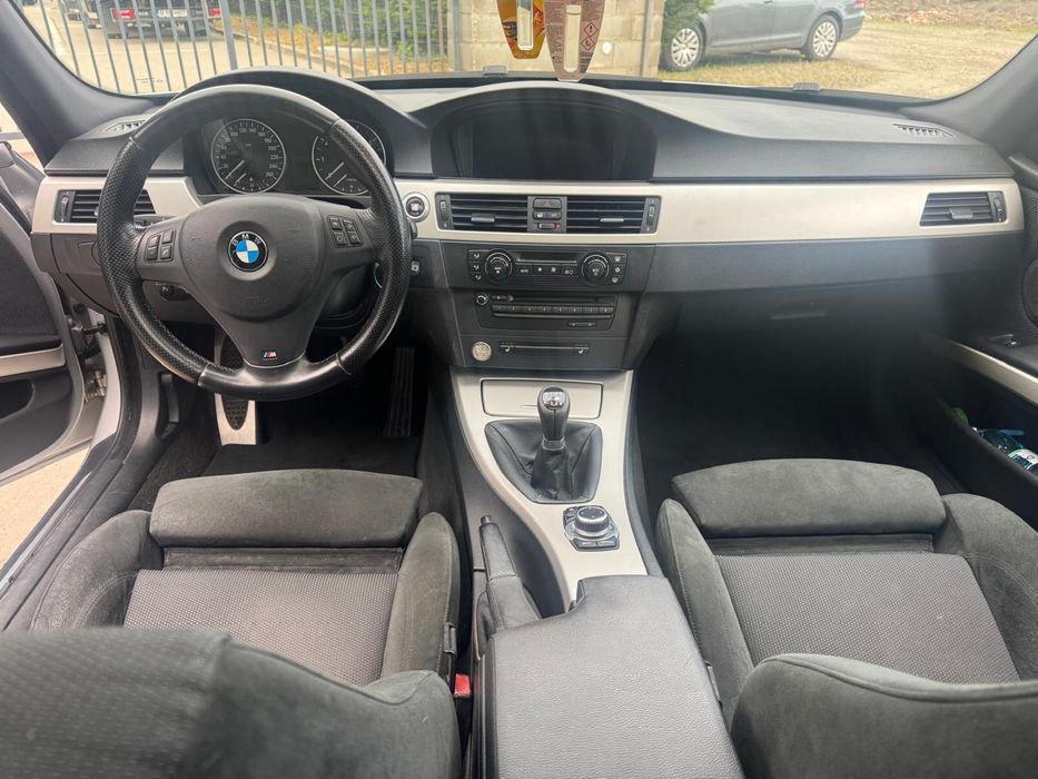 BMW M-Pachet De Fabrica / Trapa / Navi Mare / Încălzire / Interior Recaro / Xenon 320i 150cai