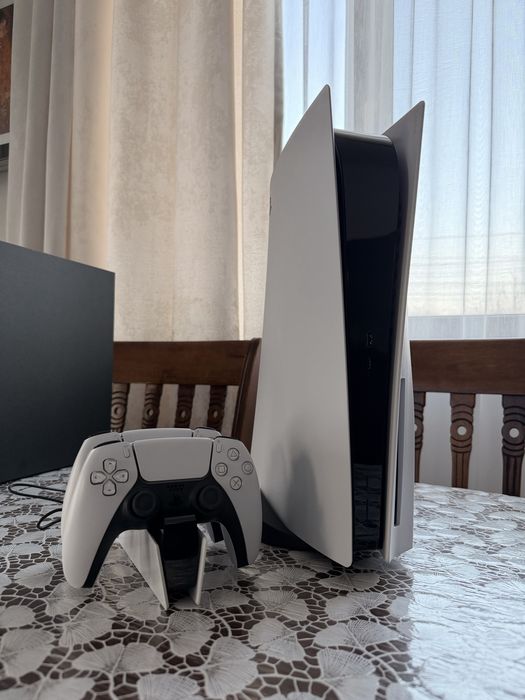 PlayStation 5 825 GB