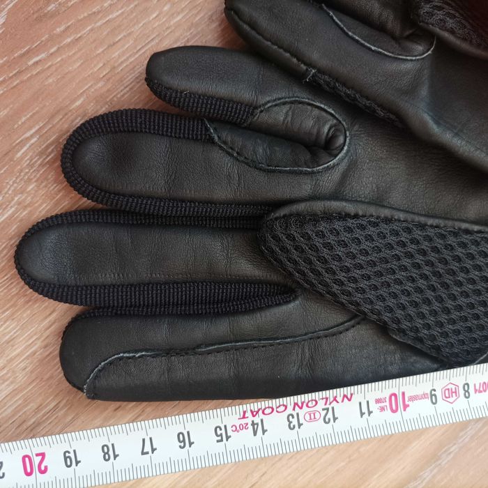 естествена кожа ръкавици