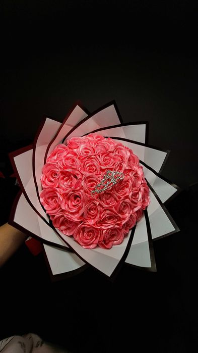 Buchete trandafii din satin