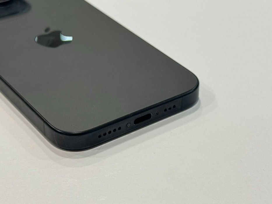 Apple iPhone 15 Pro 256GB 89%BH- Сменен дисплей