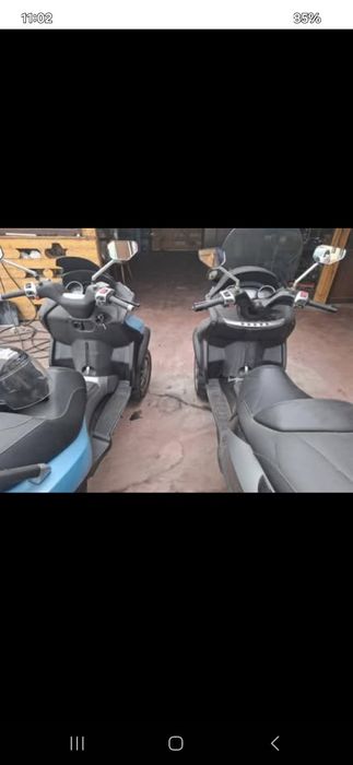 Vand Piagio D300 cel.negru și D250 Cel albastru