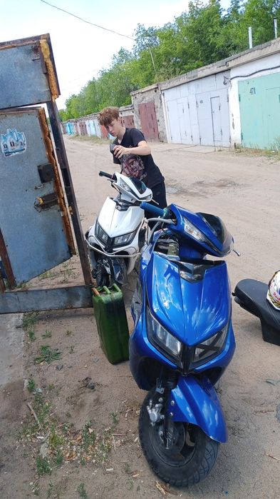 Продам скутер м8