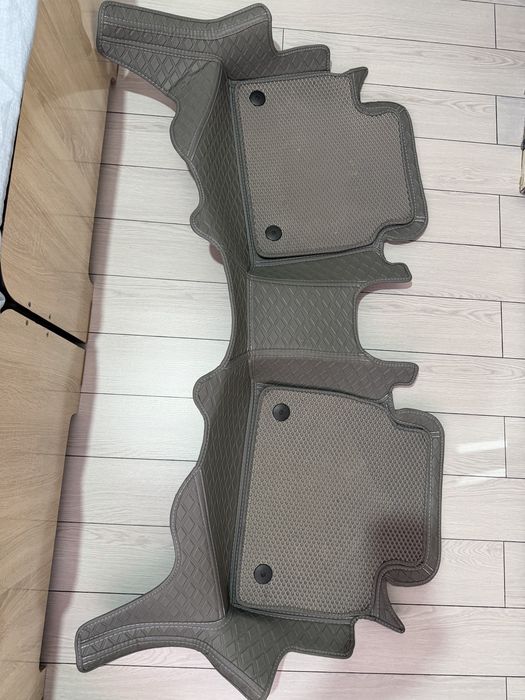 Чехол и полики Hyundai CN7