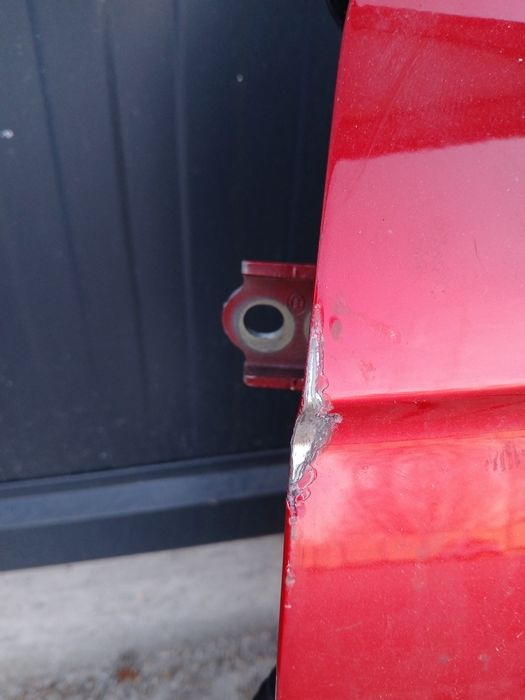 Предна лява врата за рено клио 5