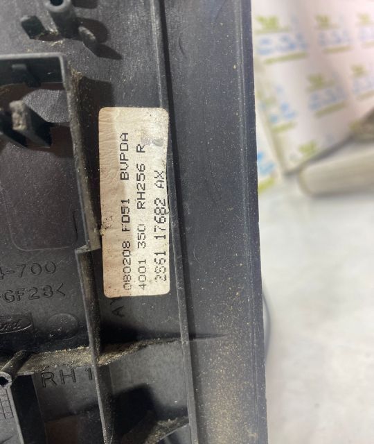 Oglinda dreapta 2S6117682AX Ford Fiesta 5  [din 2001 pana  2007] seria