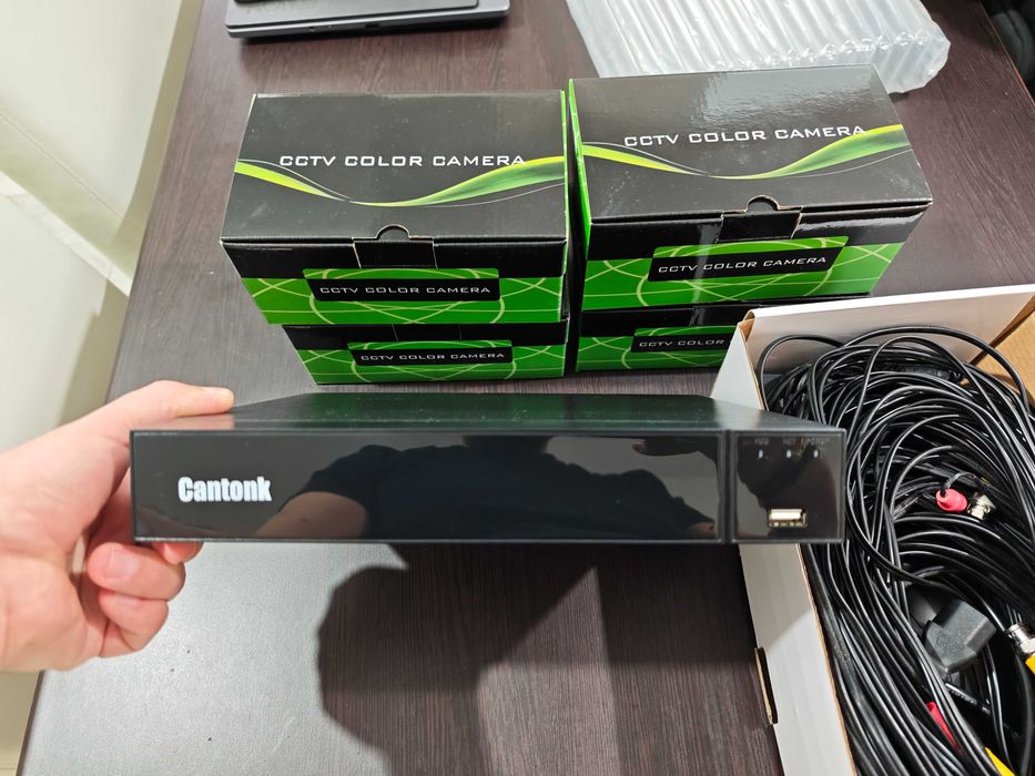 Комплект за видеонаблюдение