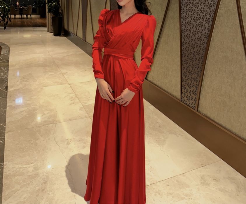 Платье, надели 1 раз