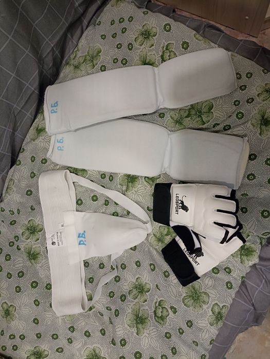 Экипировки для тэквандо, каратэ