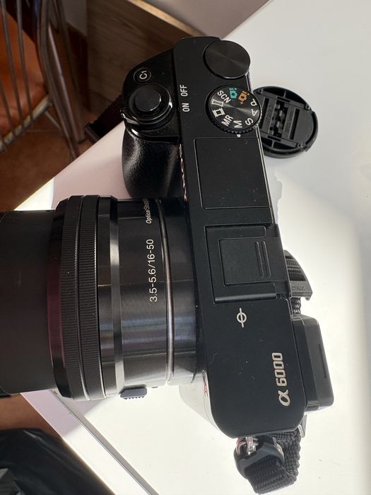 Sony A6000 + 16-50mm + 18-135mm OSS