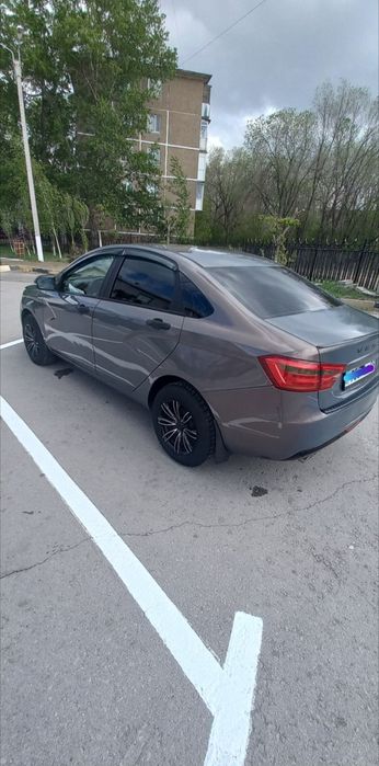 Лада Веста 2021 года