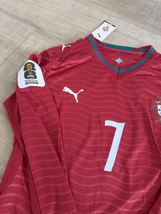Tricou de fotbal maneca lunga  bluza fotbal Portugalia nationala Puma marime M Cristiano Ronaldo 7 CR7 marime M