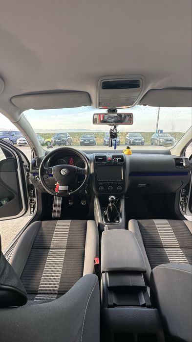 Vand golf 5 in stare perfecta de functionare