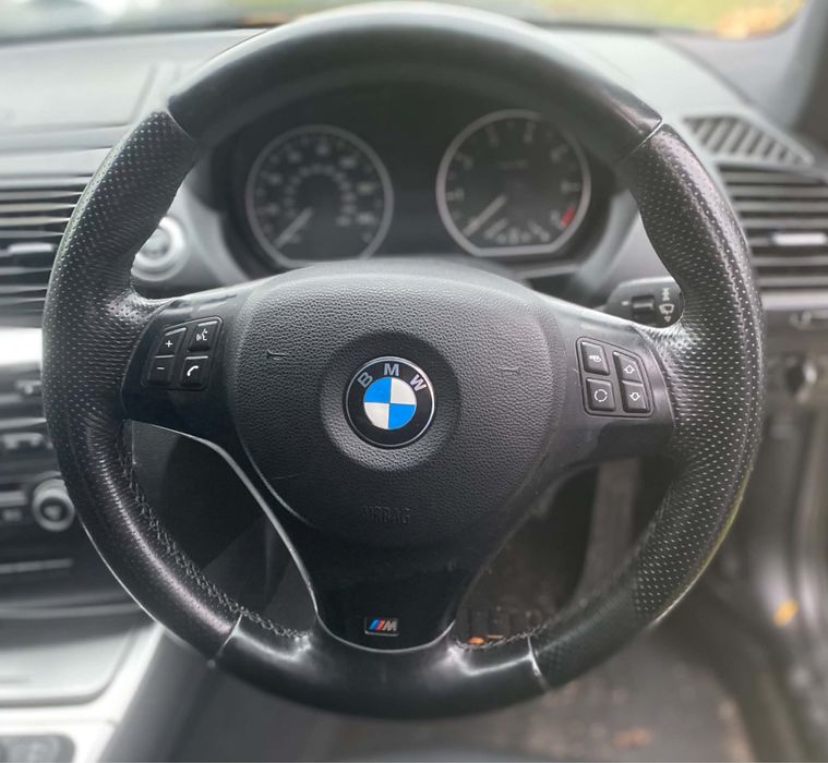 Перфектен М3 Волан за BMW E81…/E90…