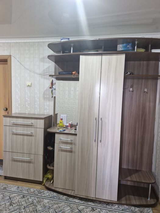 Прихожая,обувница