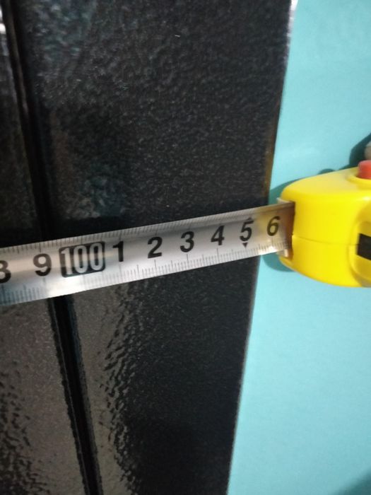 Продается входная дверь