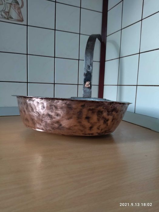 Стар меден тиган