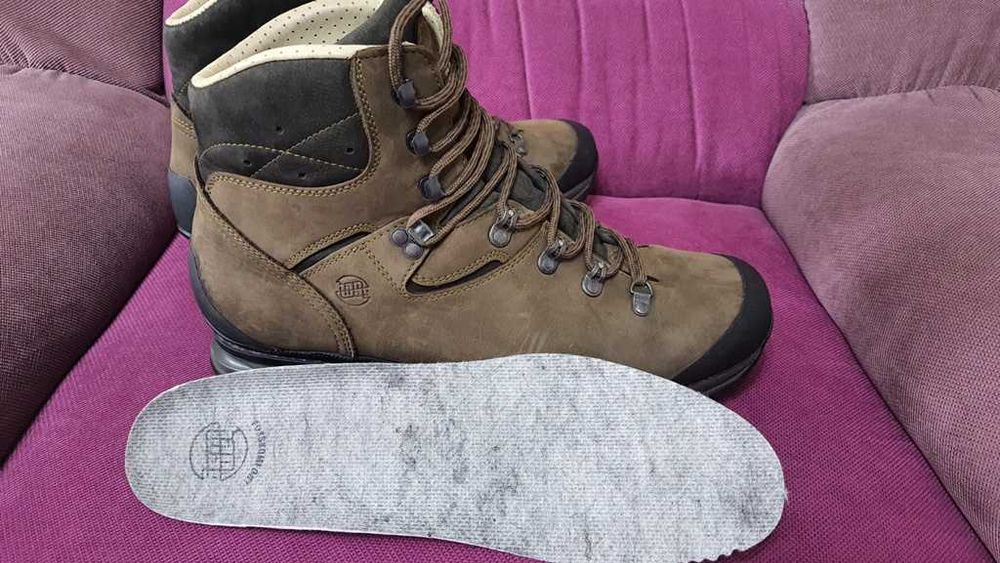 Ghete trekking vanatoare de la HANWAG Tatra 2 marimea 48,5
