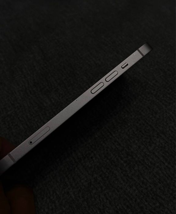 Продам iphone 13