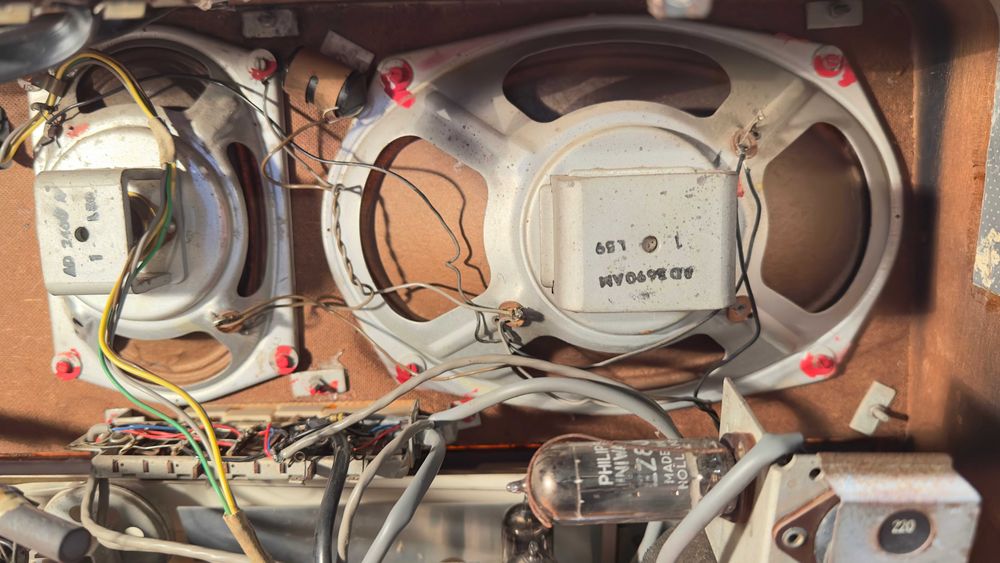 Ретро Лампово Радио Philips Работещо Перфектно