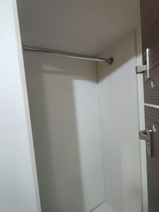 Продам угловой шкаф