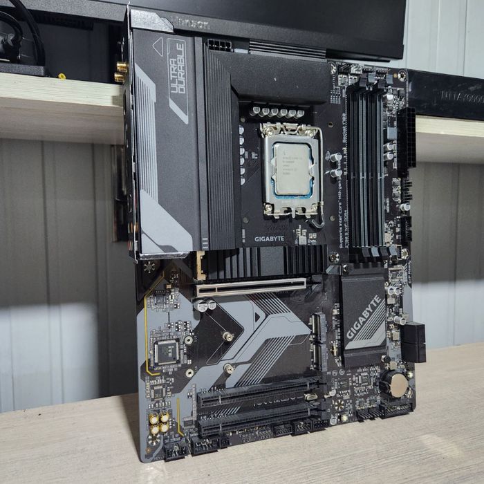 RTX 5070 Ti + i5 14600KF/32GB DDR4/Gigabyte UD Z790