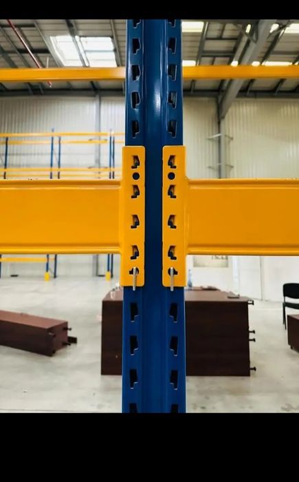 Rafturi metalice industriale