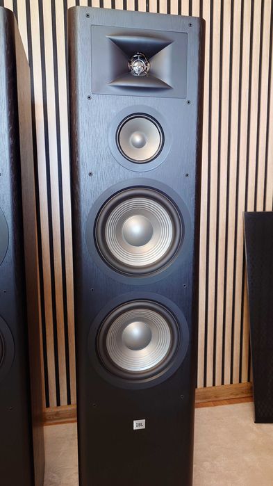 JBL Studio 290  1000 €
