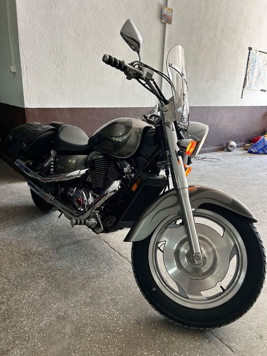 2006 Honda shadow Vt 1100 custom