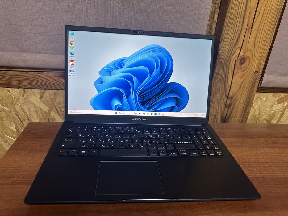 Ноутбук - intel Core i3(12th)/RAM 8Gb/SSD 512Gb/intel UND Graphics