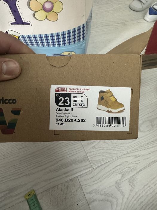 Продаются детские ботинки Vicco