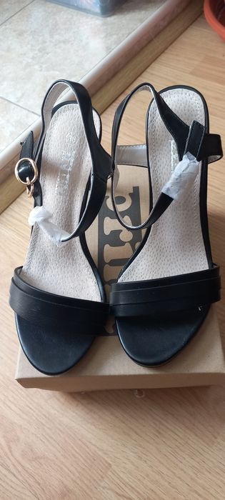 Sandale elegante 38,piele naturala noi