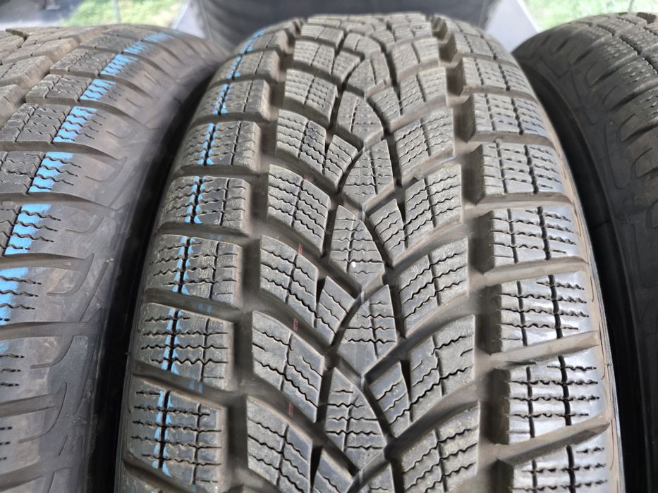 215/65/17 GOODYEAR 4бр