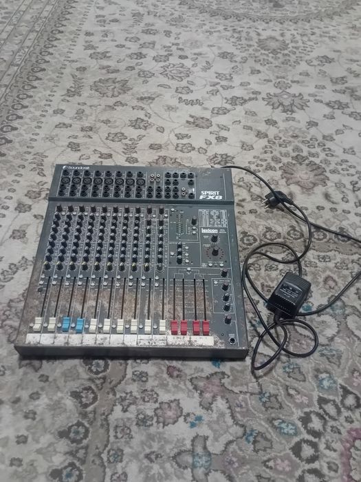 Аналоговый пульт Soundcruft SPIRIT FX8,басовые колонки