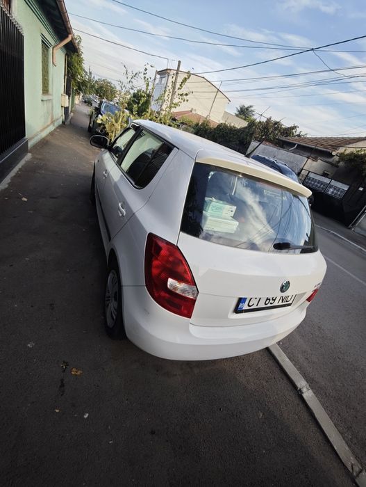 SKODA Fabia 2014 — imagine 5
