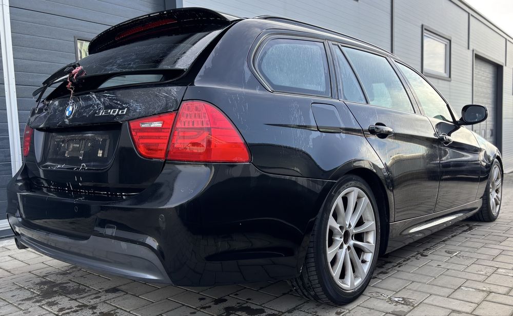 Dezmembrez BMW 320d LCI an 2011, N47 2.0d 184cp,Recaro,stopuri Led
