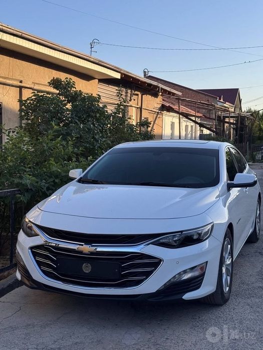 Malibu 2 Premier turbo sotiladi