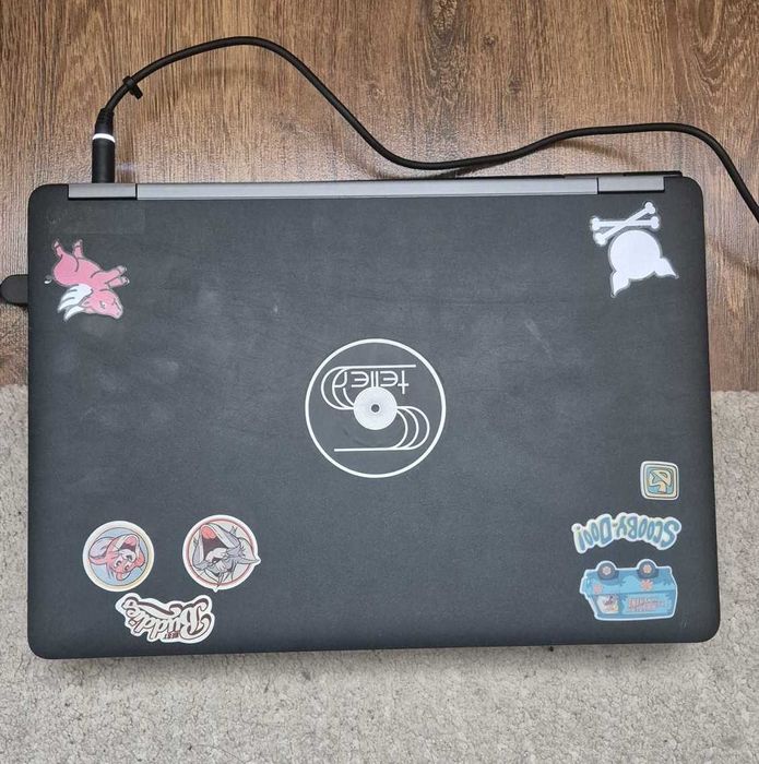 Laptop  E7470 14 inch CPU i5 2.5GHz 16GB Ram 250GB SSD