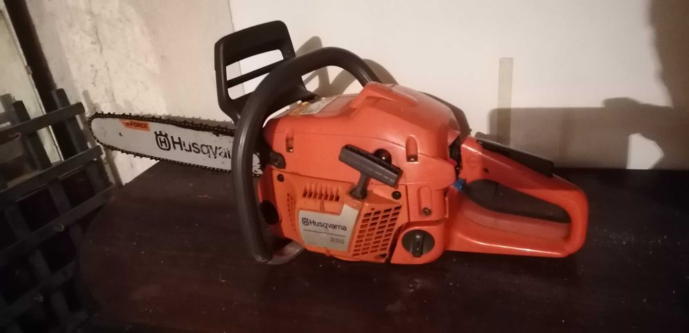 Бензинова резачка Husqvarna 350