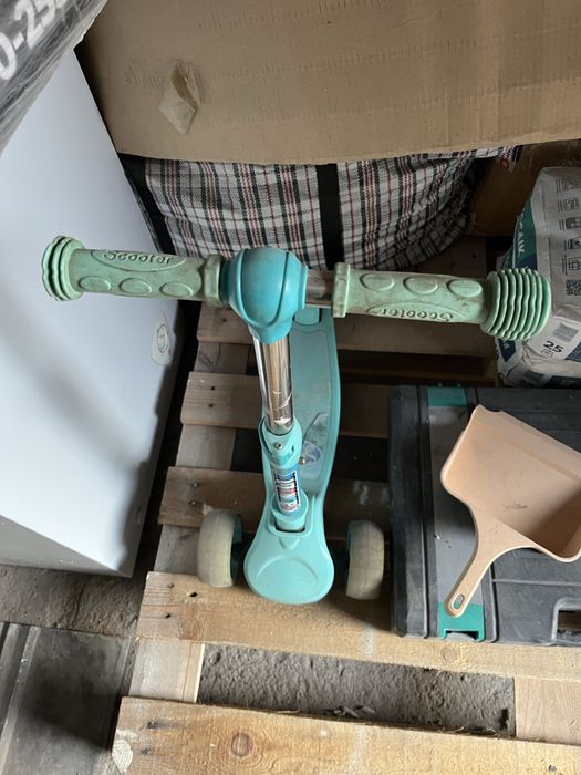 Продаю детский самокат для девочки