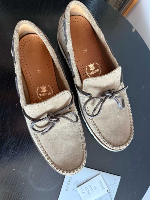 Mocasini barbati din piele intoarsa naturala bej, cu siret, nr 42,noi