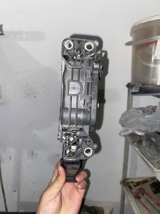 Пидаль газа от renault duster Рено Дастер