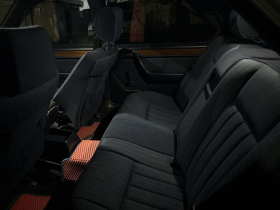 Mersedes benz w124