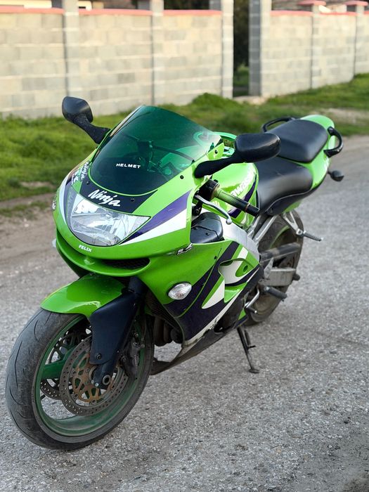 Kawasaki zx6r 1999