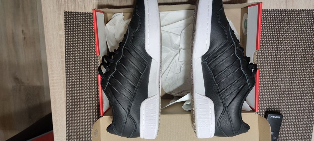 Мъжки обувки adidas