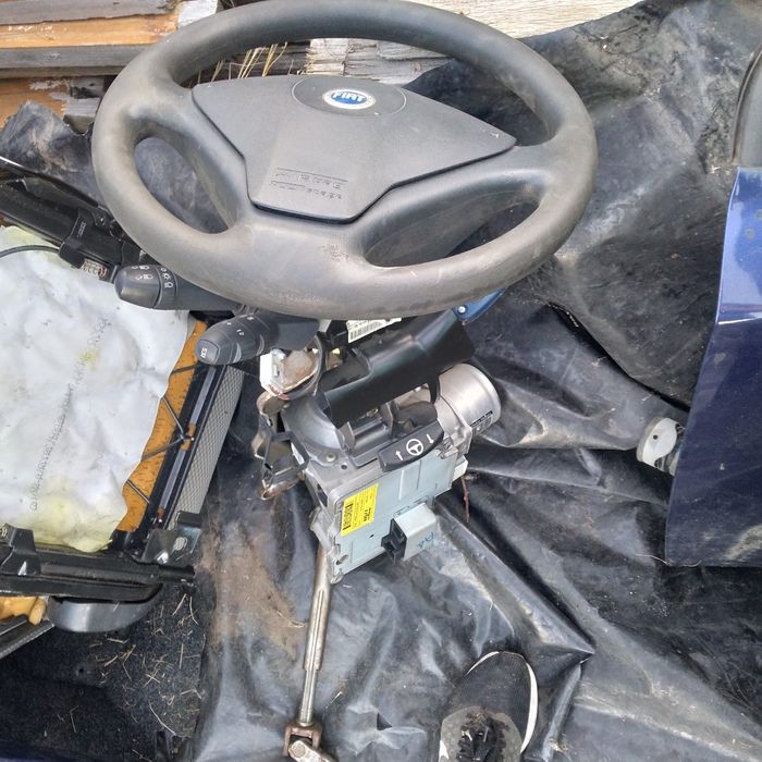 Vînd piese Fiat stilo